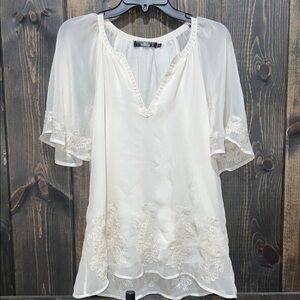BKE Boutique Boho Top S Beaded‎ Embroidered Flare Sleeve Sheer Cream Floral Y2K